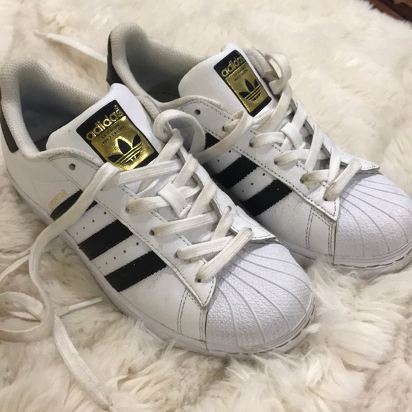 adidas superstar black and gold